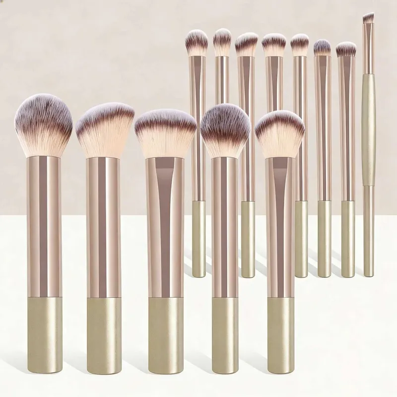 17Pcs Makeup Brush Set with Powder Puff Soft Foundation Blush Contour Powder & Eyeshadow Brushes Professional Cosmetic Tool — image 2