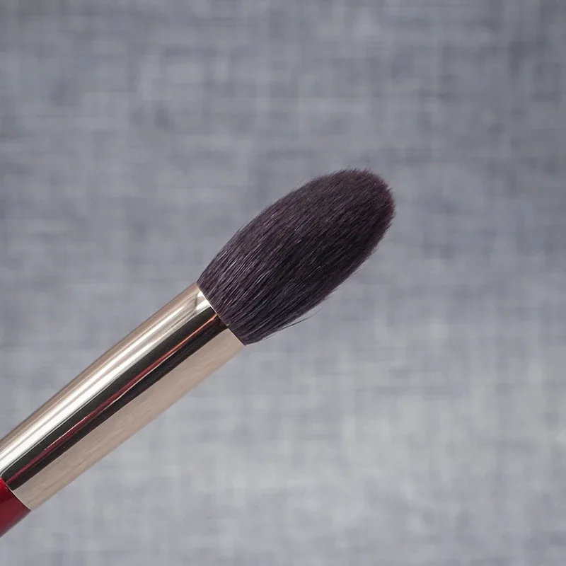 Handmade Tapered Highlighter Brush K14 Professional Make Up Brush Cosmetic Tools Soft Saikoho Goat Hair Winered Makeup Brushes
