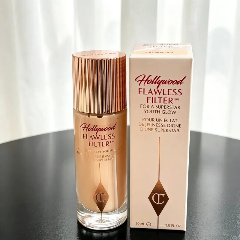 Charlotte Tilbury Cosmetics Flawless Liquid Highlighter Moisturises Skin Luxury Palette Satin-matte Shimmer Metallic Finishes