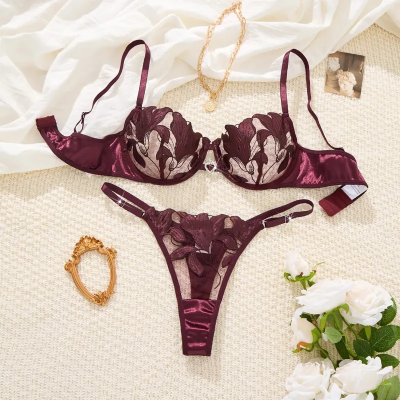 Coffee-Colored Embroidered Print Pajama Set - A Set Featuring A Floral Design Suitable for Women A sexy Bra ZA824031