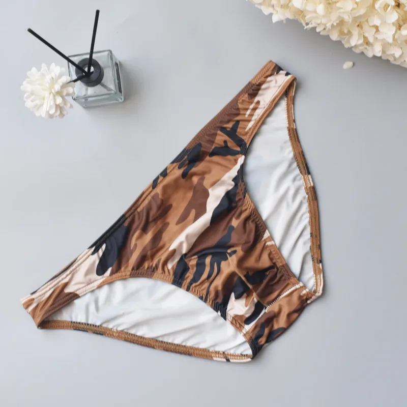 Silky Camo Print Men's Briefs - Quick-Dry Breathable Underwear Ideal for Gym Workouts & Daily Casual Wear