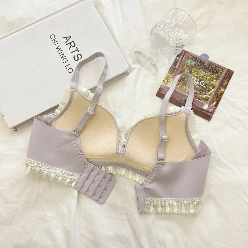 Jeunes filles intimes 2026 nouvelle petite Lingerie confortable sans couture une pièce soutien-gorge et culotte ensembles dentelle nœud sous-vêtements de femme