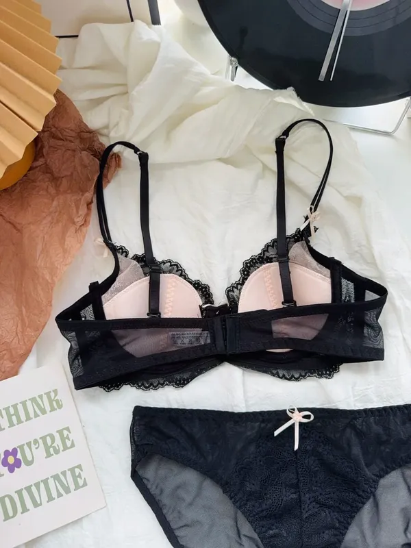Sexy Black Lace Lingerie Set with Underwire Comfortable Lift for Larger Busts