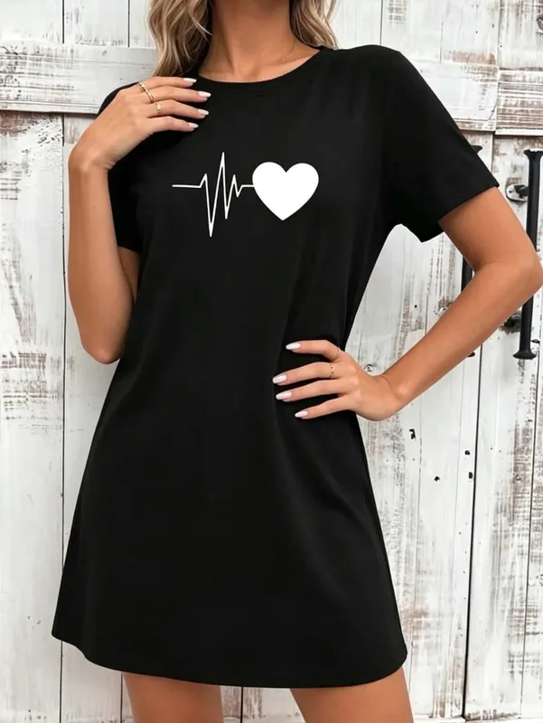 Women's elegant short-sleeved dress with heart-shaped print suitable for casual outings and comfortable wear. — image 2