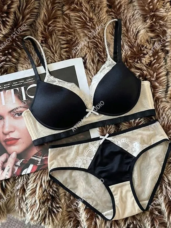 New Size 32-38 Japanese Dark Lace Plunge Bra Breathable Lifting Push-Up See-Through Mesh Sexy Comfort Fit Hot Sale BANERDANNI — image 1