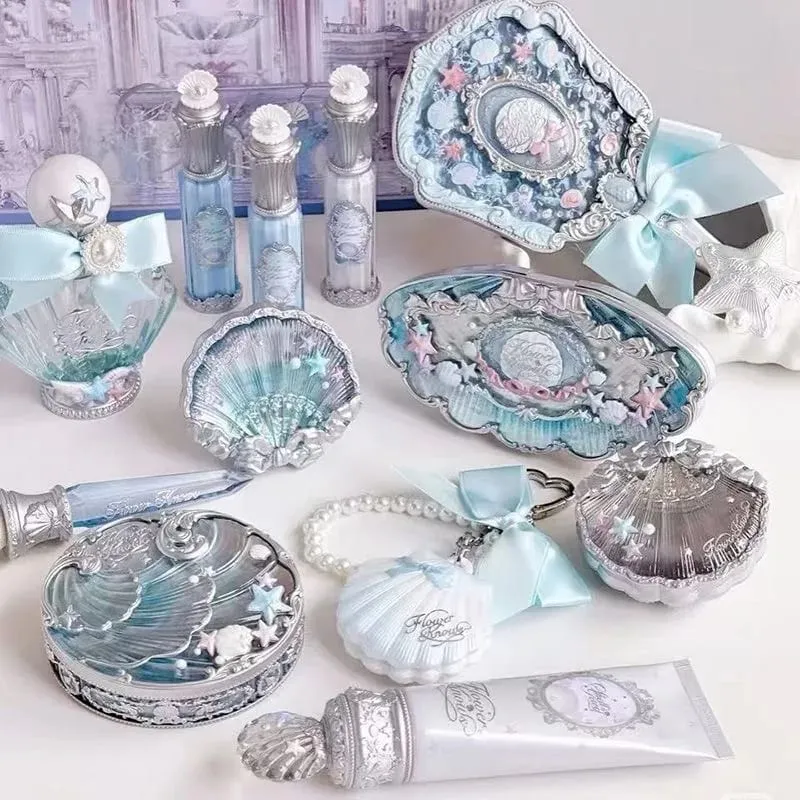 Flowerknows make-up Dárkové sady Little Angel Bunny Zahradní mušle Šperky Glaze na rty Tvářenka Flower Know SWEETIE BEAR Blush korektor