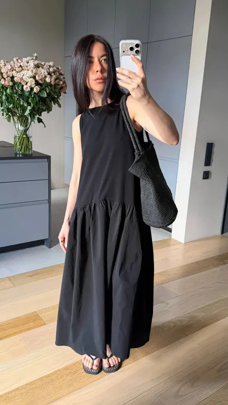 Women's Minimalist Commute Sleeveless Crew Neck Slim Fit Tank Dress 2026 Summer New Arrival Elegant Black Long Daily Dress — image 6