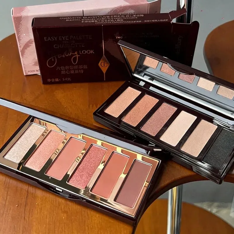 CT Quatro-color Eyeshadow Palette Matte Glitter Eyeshadow Brilhante Maquiagem Travesseiro Falar Fácil de Colorir Fundação Natural Cosméticos