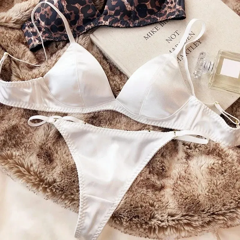 2026 New French Ultra Thin Women Lingerie Set Satin Lace Splicing Comfort Bras Leopard Print Temptation Bra Thong Sets Underwear — image 10