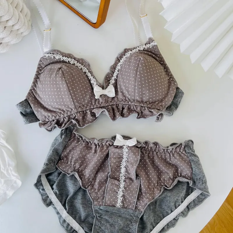 Nhật Bản Mềm Mại Bé Gái Bộ Áo Ngực Dễ Thương Mèo Con Paw Thiết Kế Vải Lụa Sữa Không Dây Tam Giác Cúp Quần Lót Nữ