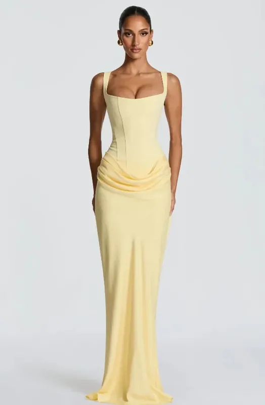 Lady Sexy Strapless Split Solid Pleated Dress Women Chic Backless High Waist Off-shoulder Dresses 2026 New Evening Party Gowns