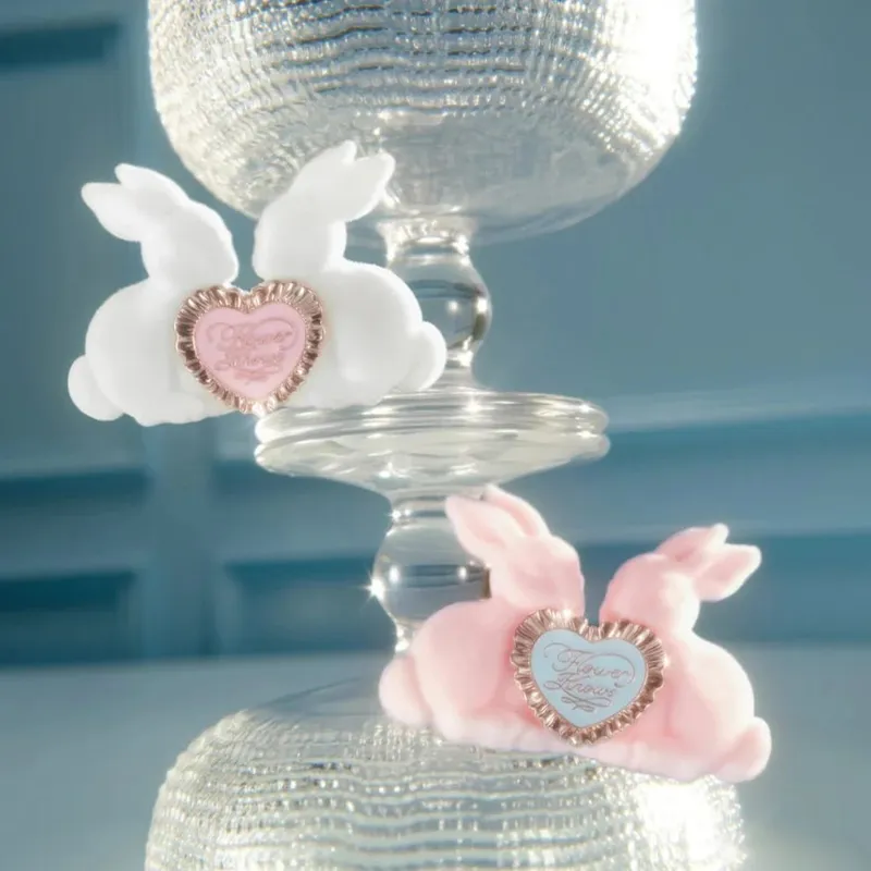 Flower Knows Bunny Garden Series Blush Brush - Flower Knows Wool Loose Powder Highlighter Cosmetic Tool for Makeup — image 8