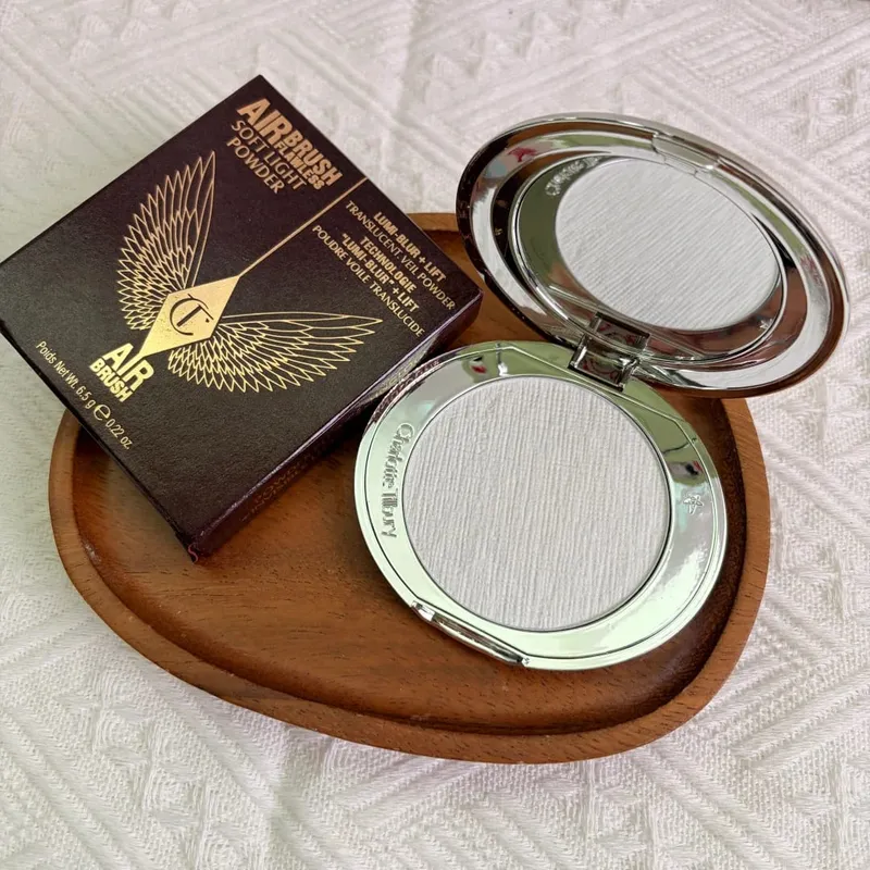 Charlotte Tilbury Airbrush Powder Blurring Poreless & Highlighter Illuminating Luminous Long Lasting Soft Focus Glow แต่งหน้าของขวัญ — image 13