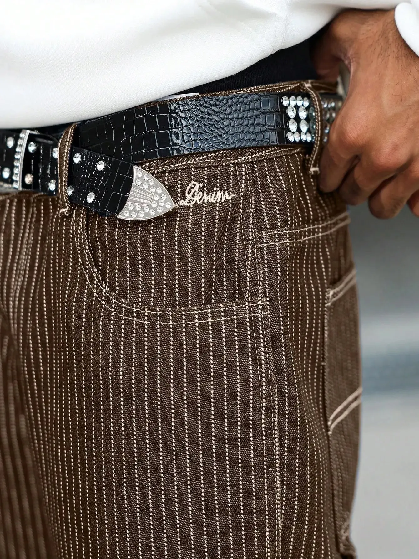 Men's vintage brown-and-white thin pinstripe loose wide-leg denim trousers Y2K workwear street-style unisex casual jeans