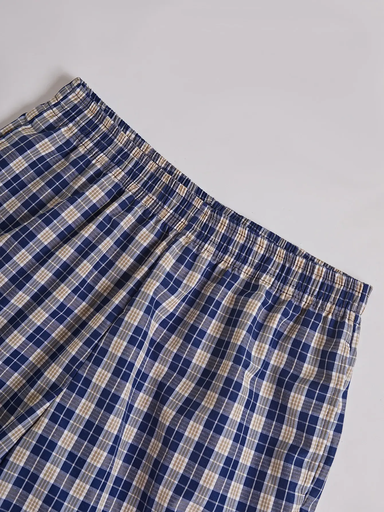 Pantaloni ad angolo piatto da spiaggia lunga da uomo Cintura elastica a quadretti casual Comodo pantalone da boxe per giovani casual per la casa da uomo