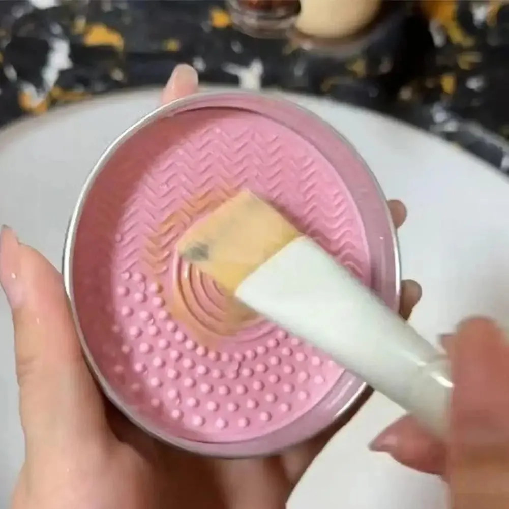 Makeup Brush Cleaner Soap /Silicone Mat Deeply Cleans Cosmetic Color Removal for Synthetic & Natural Makeup Brushes & Sponges