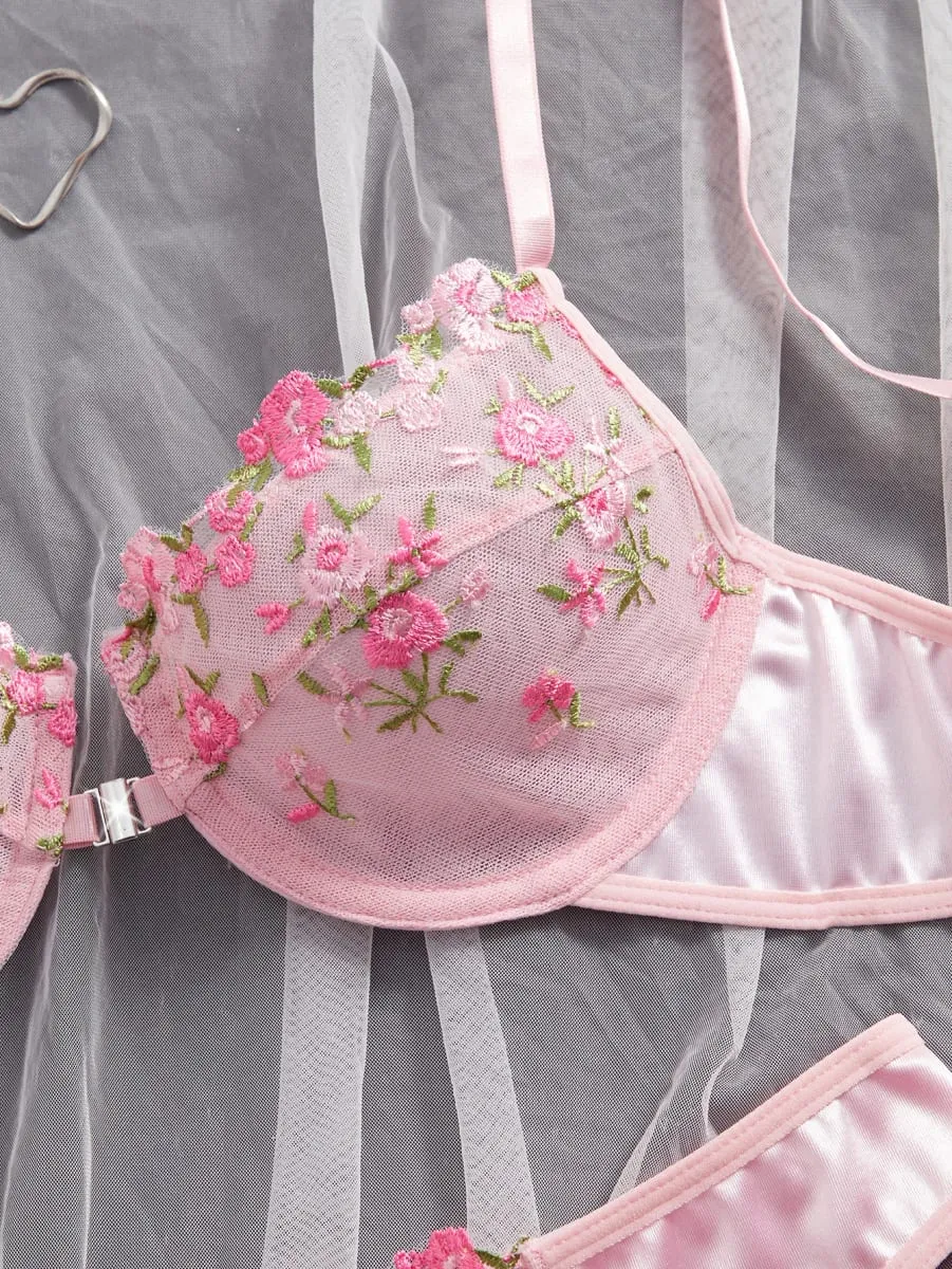 Pink Floral Embroidery Lingerie Set 2PCS Underwired Semi-Sheer Front Closure Back Double Hooks Sexy Underwear for Romantic Occas — image 4