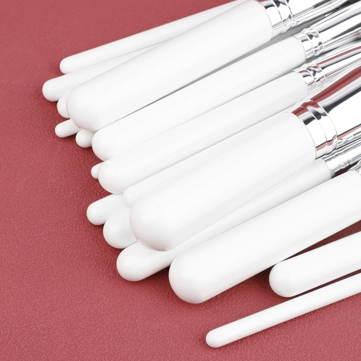 30pcs Professional Makeup Brushes Set Cosmetic Beauty Tools Foundation Eyeshadow Concealer Blend Brushes Fluffy Bristle Powder — image 3