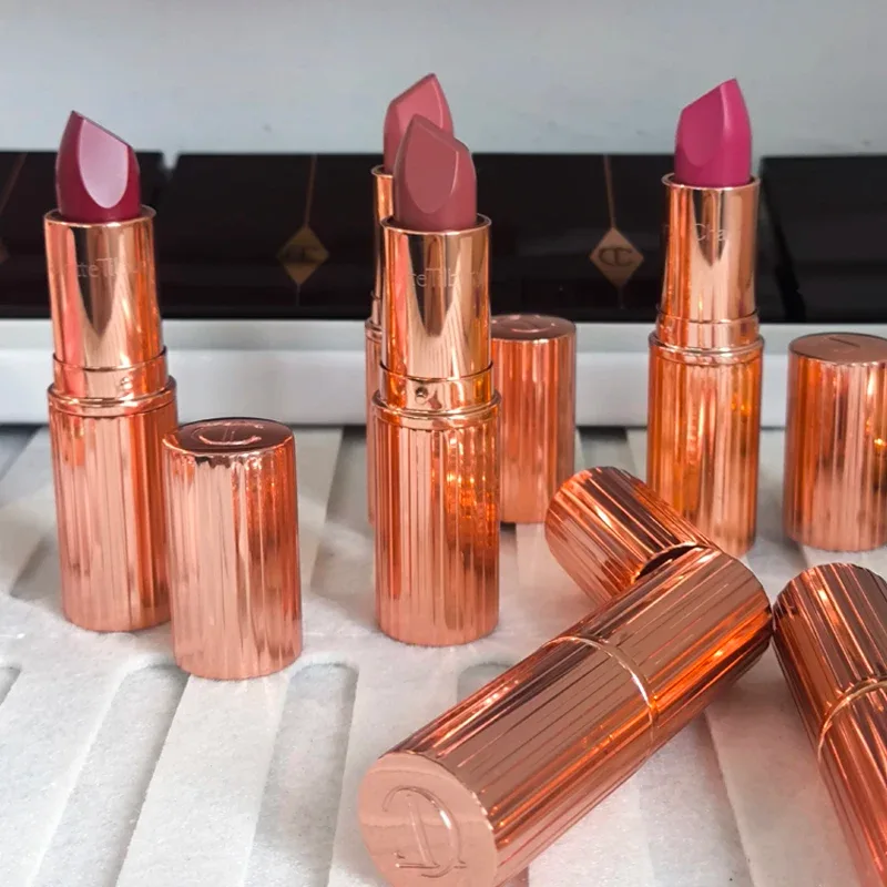 Charlotte tilbury paleta de quatro cores travesseiro talk eraggera olhos pequeno tubo de ouro batom fácil de aplicar maquiagem cosméticos portáteis — image 5