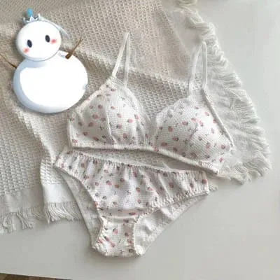 Japanese Kawaii Bralette Cherry Strawberry Print Delicate Lace Non-Wired Bra AB Cup Anti-Sagging Comfort UK Sizes BANERDANNI Bra — image 9