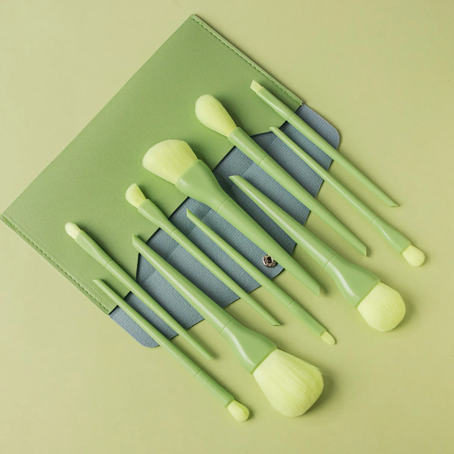 1Pcs Makeup Brush Set with Storage Bag Soft Synthetic Brushes for Foundation Powder Eyeshadow Blush Full Face Daily Travel Makeu