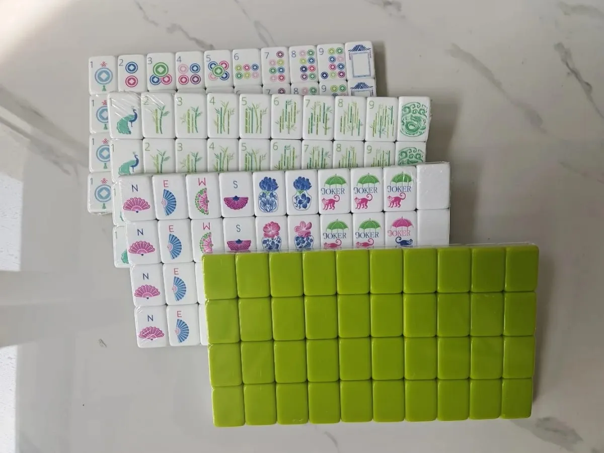 Customizable American Mahjong Sets 160 Tiles 4-Layer Acrylic Mah Jongg Surprise Gifts Mahjong Portable Travel Family Party Games — image 14