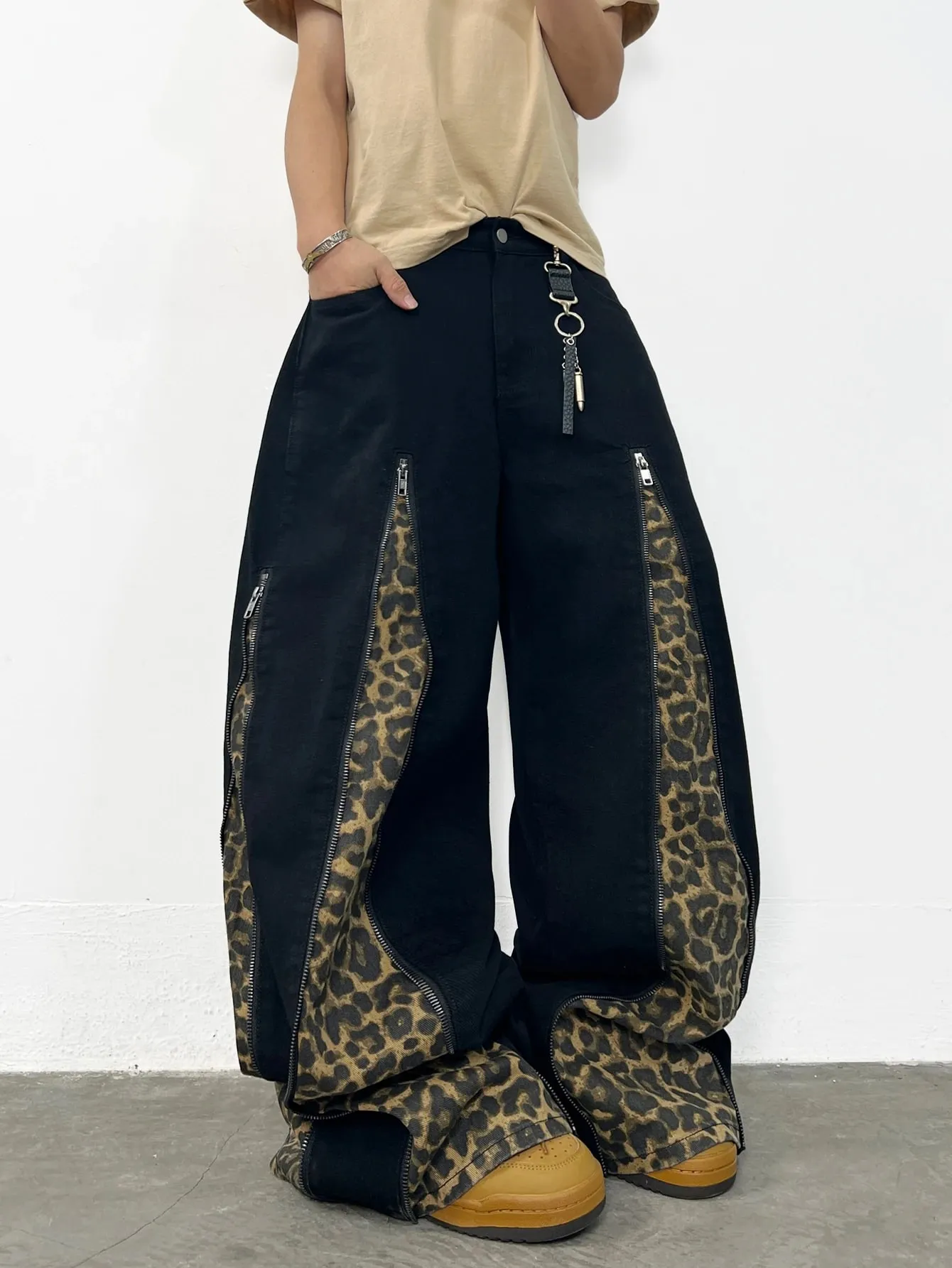 Men's Jeans Versatile Streetwear Wide Pants Trendy Y2K Leopard Print Patchwork Men's Casual Trousers Suitable For All Seasons — image 5