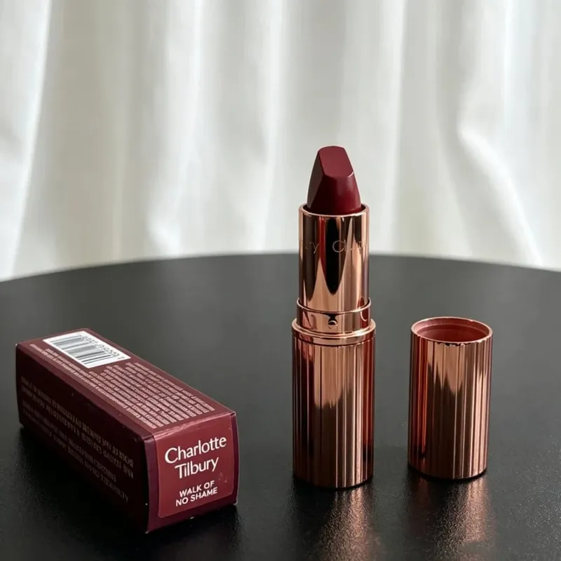 CT Dễ dàng sử dụng 4 màu 9 màu Bảng phấn mắt Charlotte Tilbury Son dưỡng môi Gối Talk Big Lip Plumpgasm Lip Blush Quà tặng trang điểm