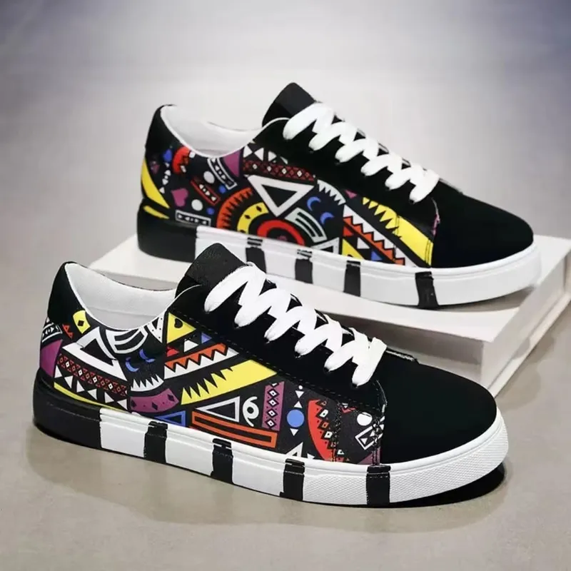 Men's Lightweight Breathable Canvas Shoes Versatile Flat Comfortable Casual Wear for Daily Use