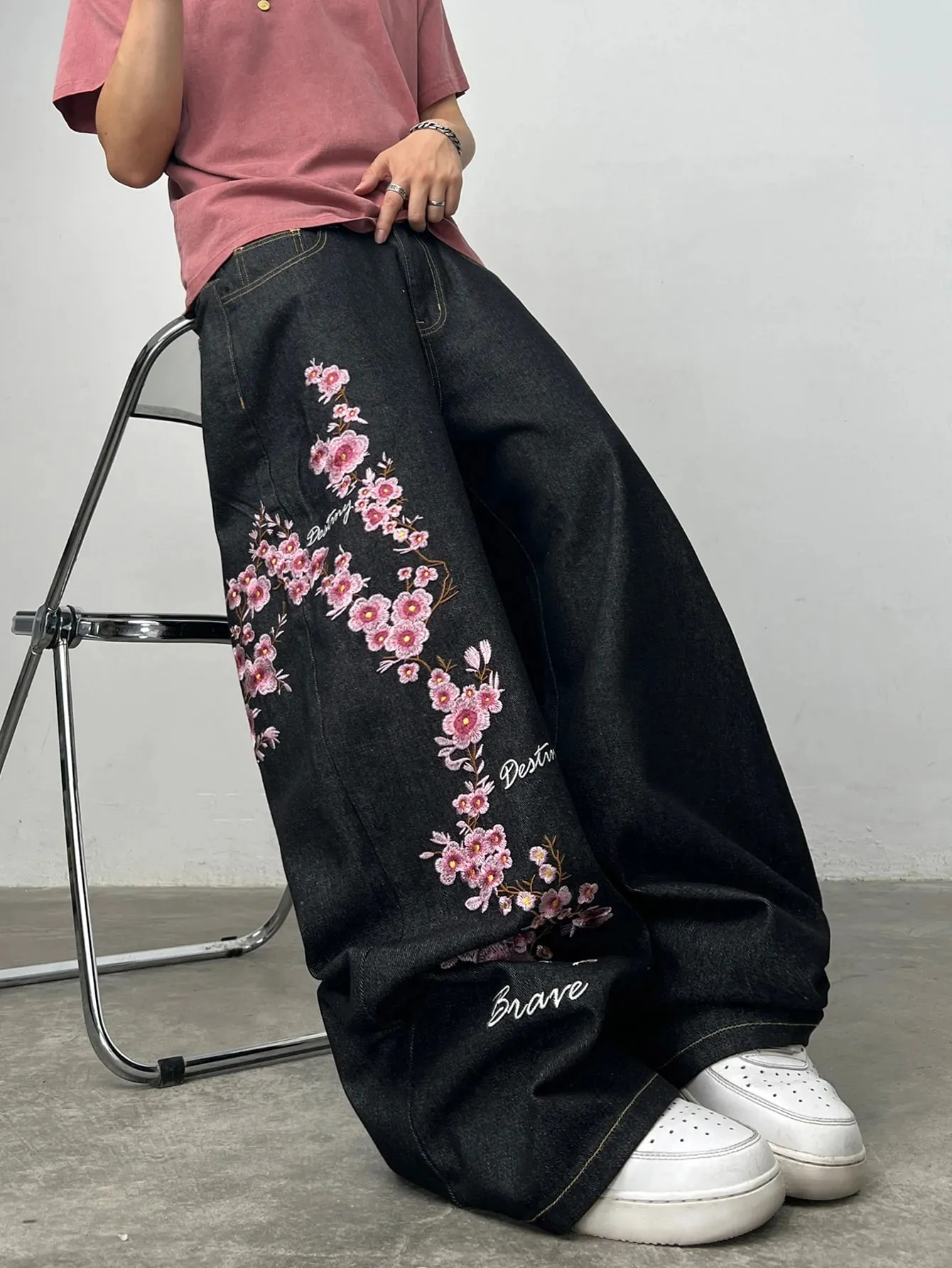 American Vintage Cherry Blossom Embroidery Design Black Baggy Jeans Men Y2K Street Fashion Versatile Straight Wide Leg Pants