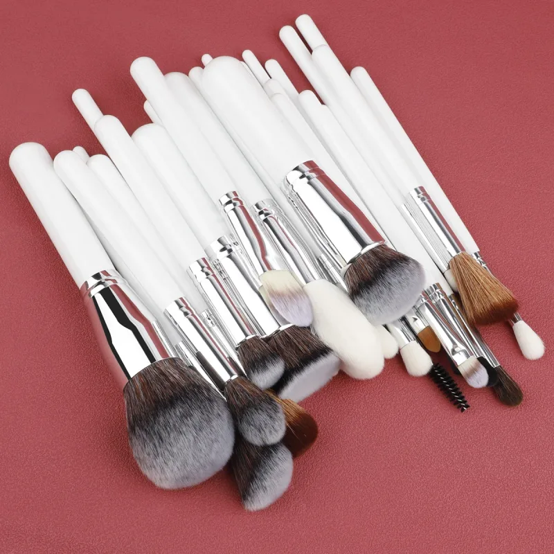 30Pcs Makeup Brush Sets Professional Artists Using Angled Eye Contour Blending Brushes High Quality White Brush Custom — image 8