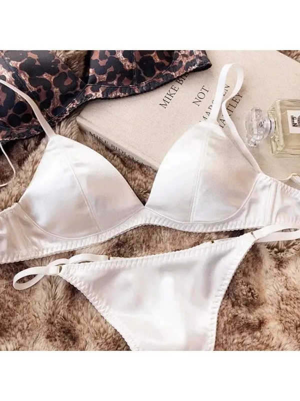Summer Sexy Bralette for Women Deep V Neck Push Up Triangle Bra Thin Strap Backless Lingerie Small Chest Bikini Top Comfortable