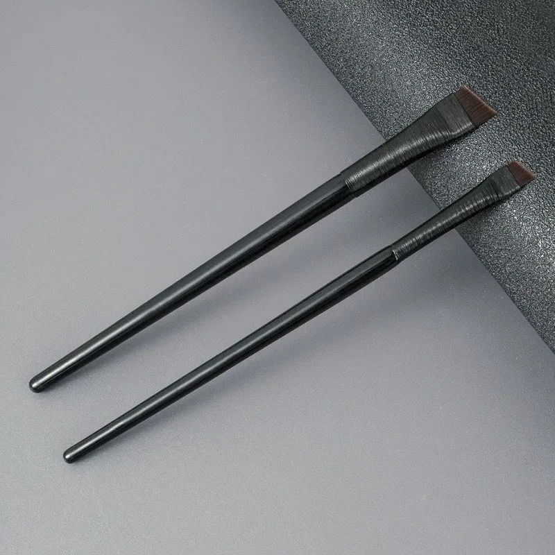 Ensemble de pinceaux de maquillage pour fard à paupières, poils de cheval doux, surligneur de paupières, ver à soie couché, outils de maquillage pour les yeux, 2/4 pièces — image 8