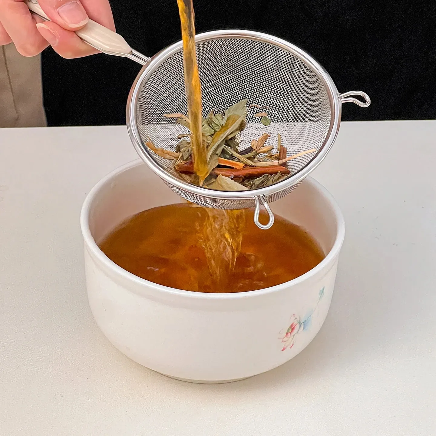 Durable 304 Stainless Steel Residue Filter With Plastic Handle Fine Mesh Strainer Flour Sieve Oil Skimmer Spoon Kitchen Utensils