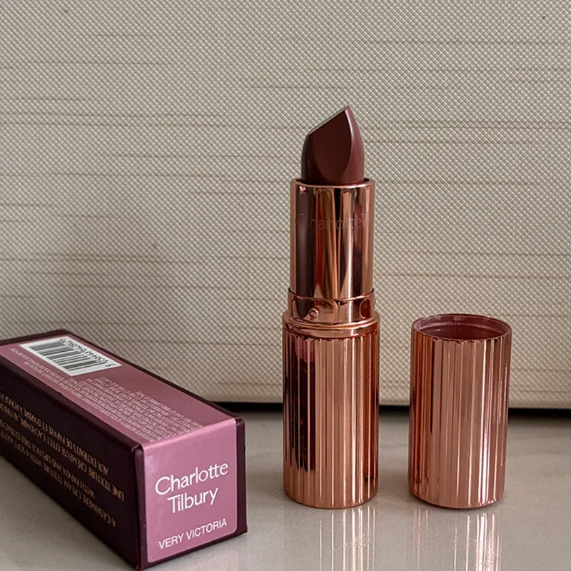 Charlotte tilbury paleta de quatro cores travesseiro talk eraggera olhos pequeno tubo de ouro batom fácil de aplicar maquiagem cosméticos portáteis — image 16