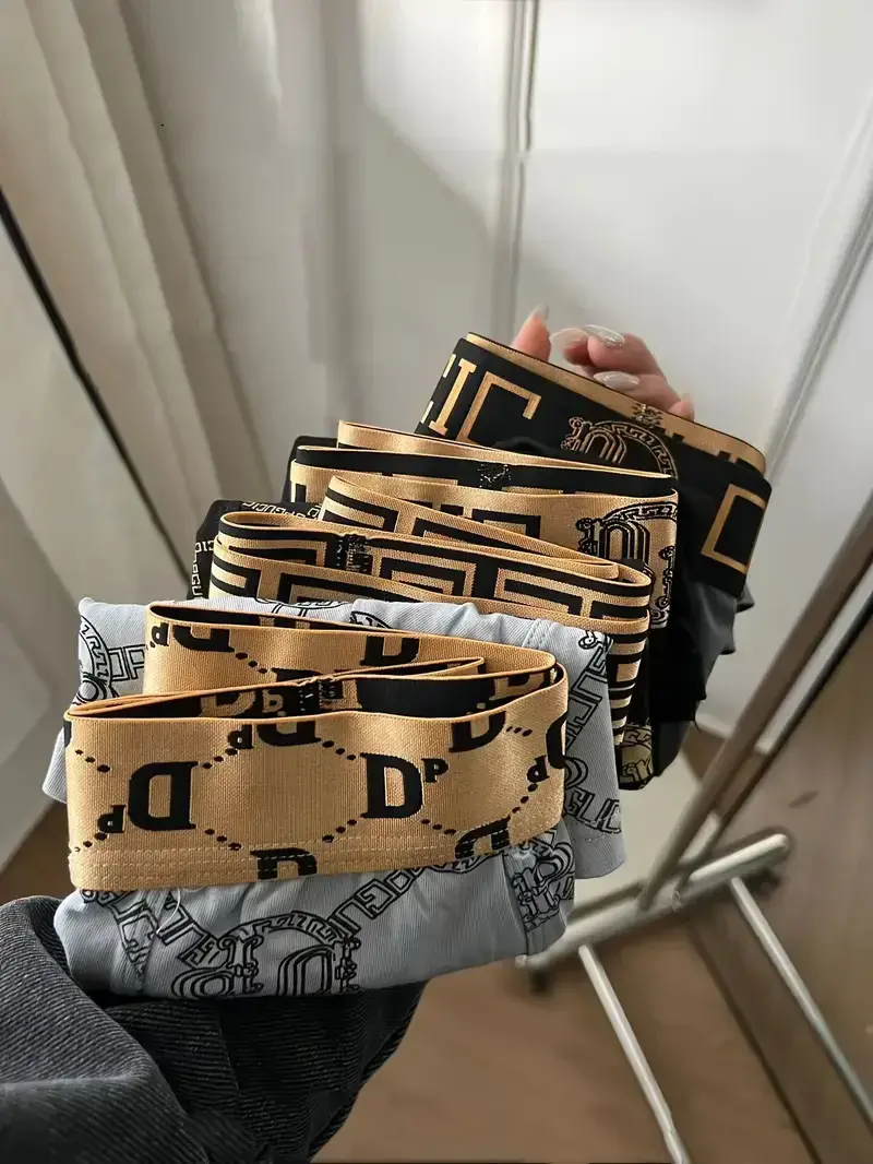 Men's 4PCS Luxury Printed Flat Corner Underwear Gold Belt Luxury Soft Breathable Comfortable Underwear Youth Boxing Pants