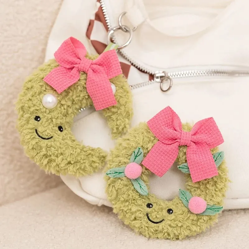 Sweet Green Wreath Plush Toy Stuffed Smiling Humanoid Pink Bow Tie Plushie Kawaii Home Decor Christmas Gift — image 7