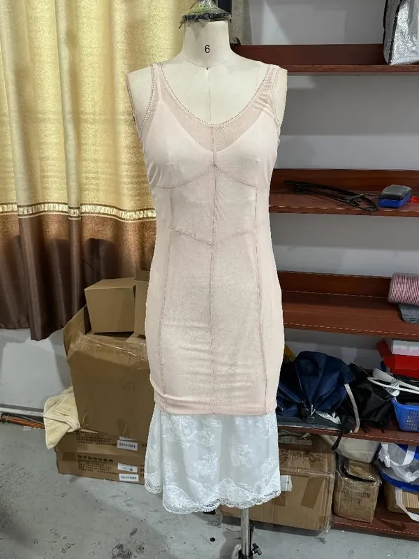 Sexy Slim Fishbone Mini Dresses Women's 2026 Summer Solid V-neck Pleated Sleeveless Bodycon Dress Fashion Lady Party Club Gowns