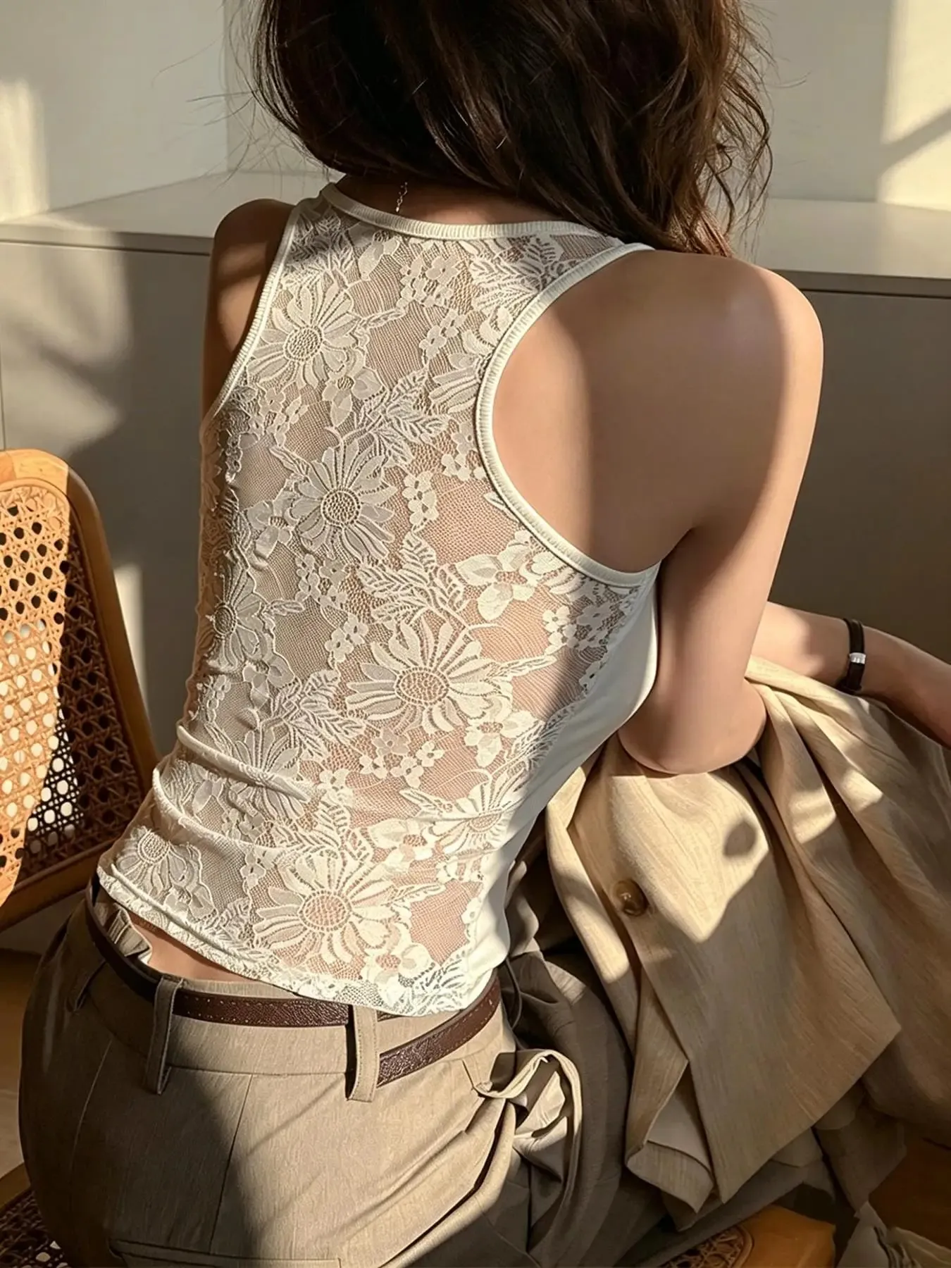 Women's Solid Color Lace Korean Vest Summer Trendy Singlet Cotton Sleeveless Camisole U-Neck Comfortable Female Tank Tops — image 2