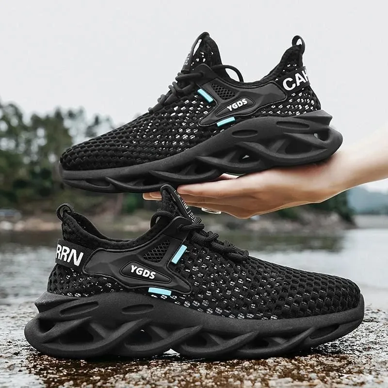 Spring Men's Shoes New Plus Size Outdoor Running Shoe Soft Sole Classic Lightweight Couple Casual Shoes Breathable Men Sneakers