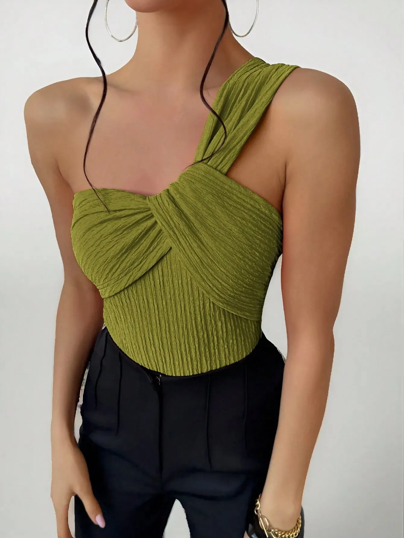 Women One Shoulder Twist Bodysuit Textured Crinkle Fabric Sleeveless Slim Fit Party Club Jumpsuit Top Green