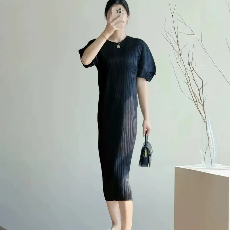Miyake Pleated Round Neck Puff Sleeve Dresses Lightweight Wrinkle-Resistant Women's Casual Minimalist Chic Dress 2026 New