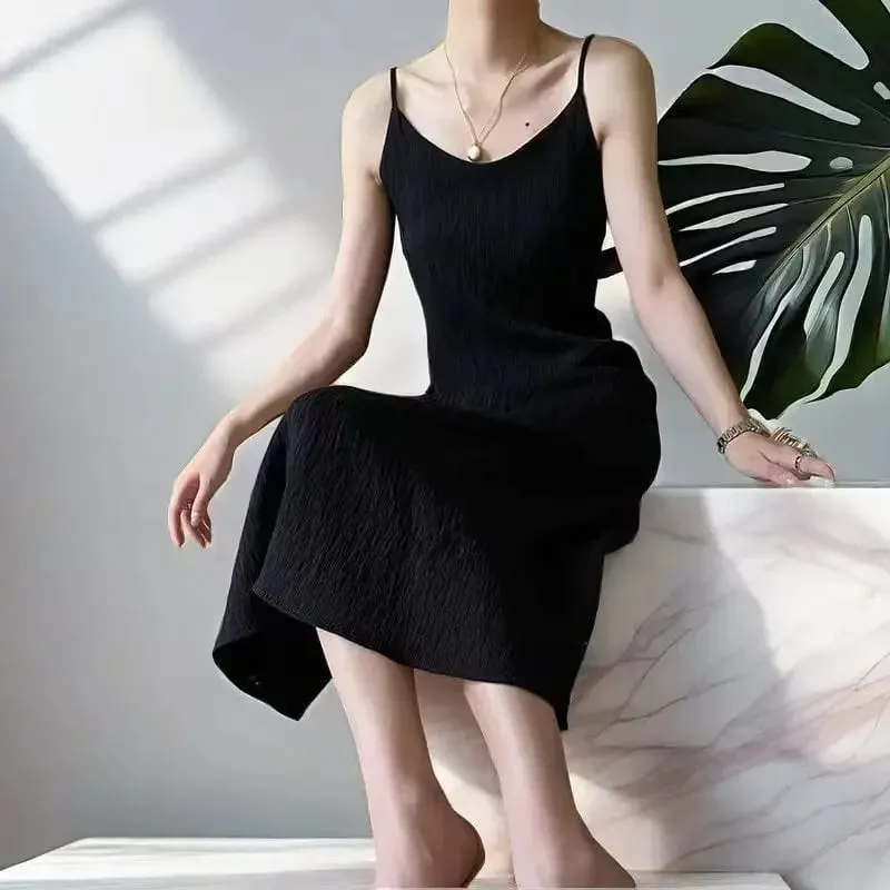 Original Black White Chiba Pleated Suspender Fashion Slimming Dress Women's Casual All-Match Loose Drooping Dress