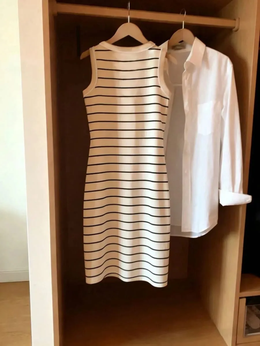 Women's Spring/Summer Casual Elegant Sleeveless Slim-Fit Round Neck Striped Print Dress — image 1