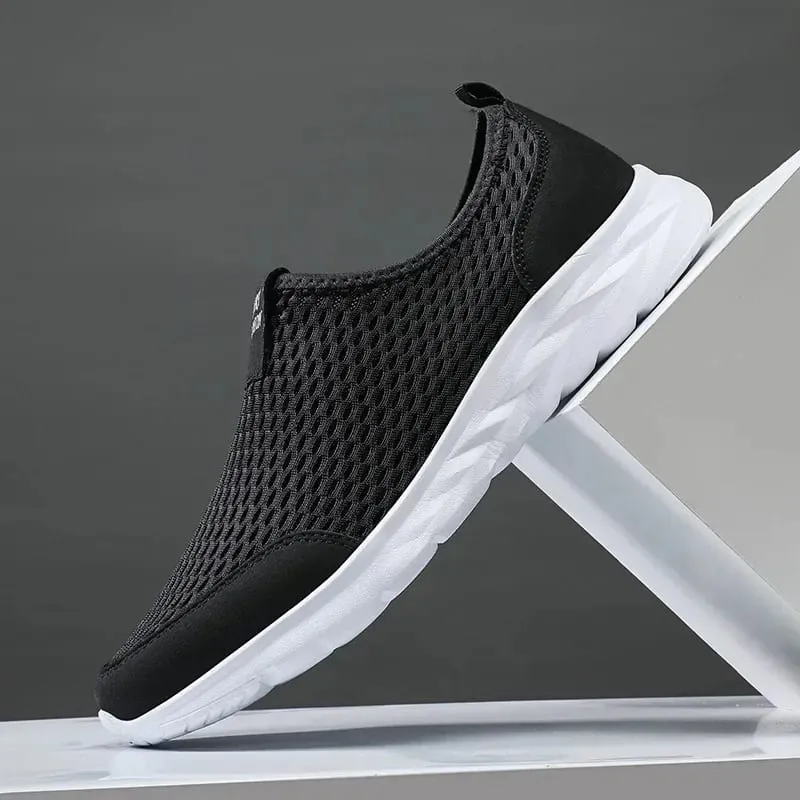 2026 New Shoes Men Loafers Light Walking Breathable Summer Comfortable Casual Shoes Men Sneakers Zapatillas Hombre Plus