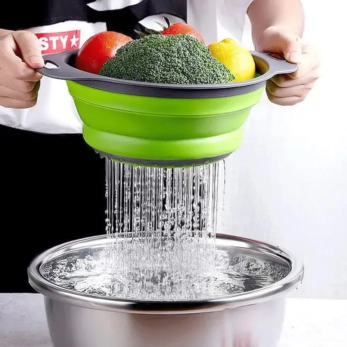 Green Single-Piece Collapsible Silicone Strainer - Multi-Purpose Colander for Pasta Fruits Vegetables Kitchen Travel