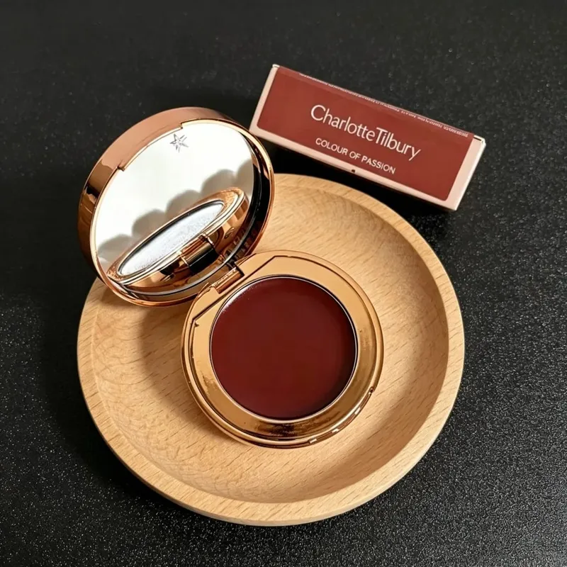 Charlotte Tilbury Luxury Palette Pillow Talk Lidschatten Palette Nude Pink 4 in 1 Langanhaltendes, matt schimmerndes Augen-Make-up