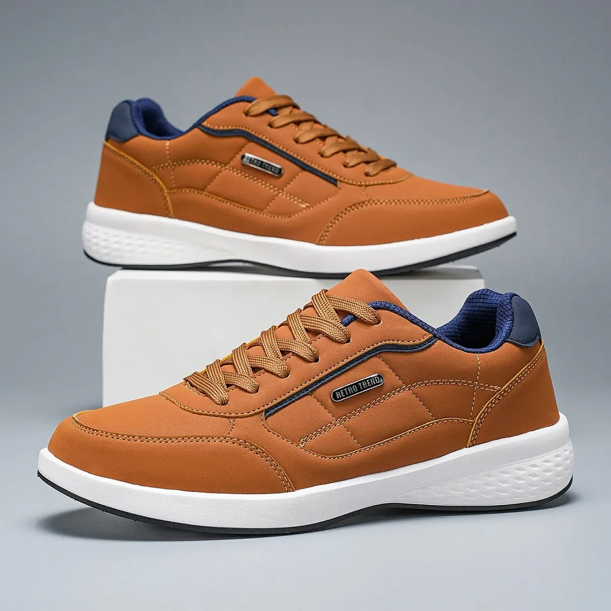 New Breathable Leather Men Shoes Lightweight Comfortable Men Sneakers Fashions Lace Up Casual Shoes Flat Shoes Zapatillas Hombre