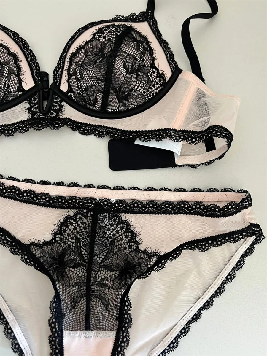 Niche sexy deep v bra gathering anti-sagging cover vice breast corner underwear sets sexy embroidery lace underwire lingerie