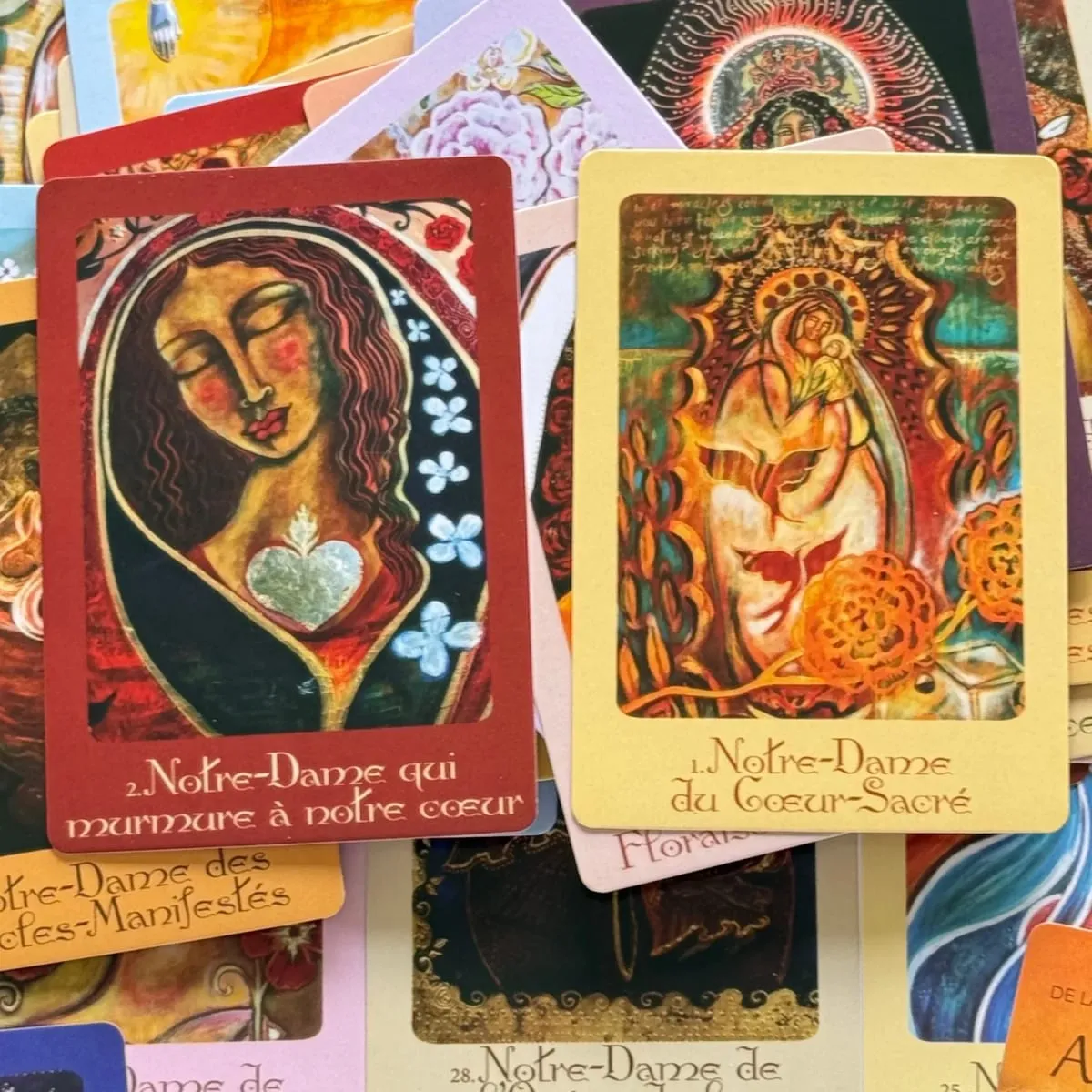 L'Oracle De Marie Mère Universelle French Version Protection Miracles and Guérison Oracle Deck 44 Board Games